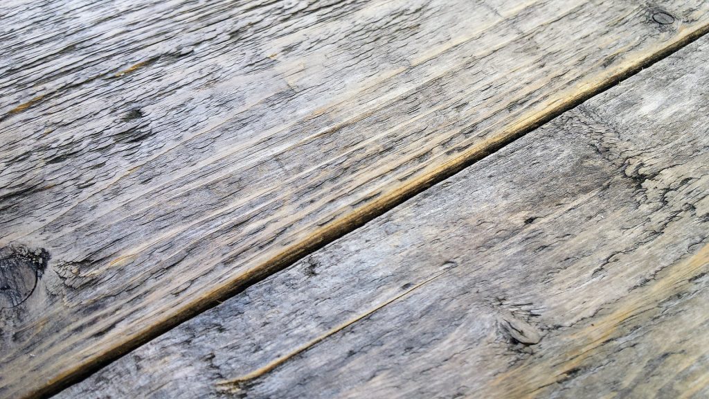 piso de madera desgastada